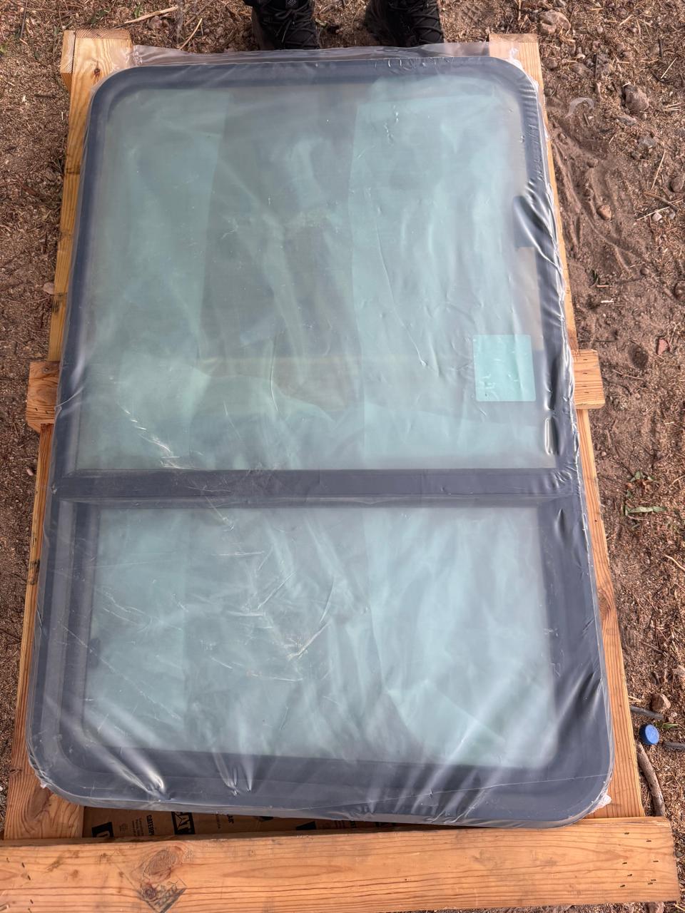 Ventana trasera deslizante Caterpillar 8Y-6456
